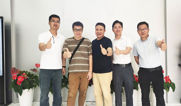 森海塞尔音响广州有限公司领导莅临凯发足球俱乐部走访洽谈